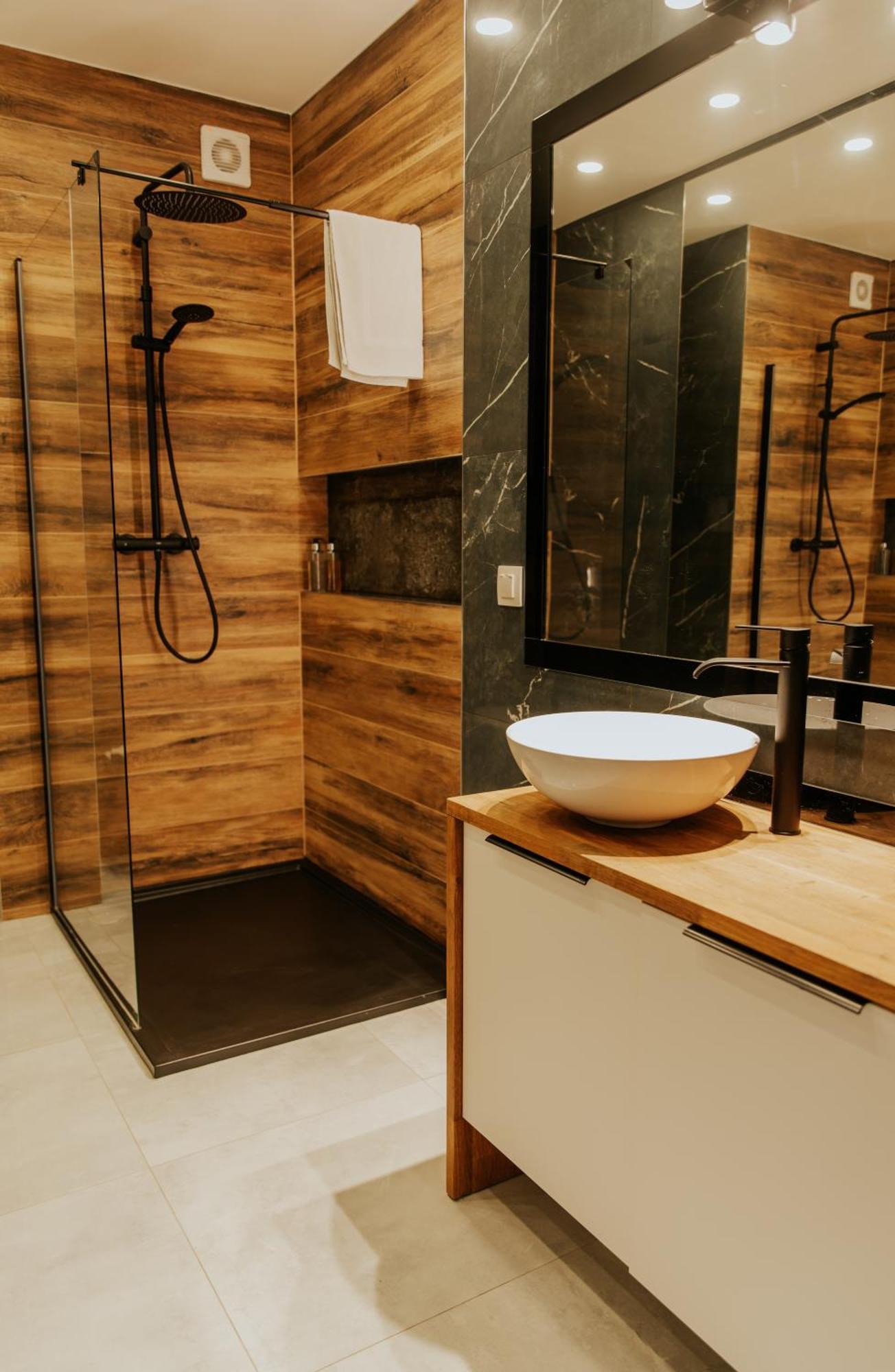 Apartamenty Czestochowa Eu 'Garaz Gratis' Bagian luar foto