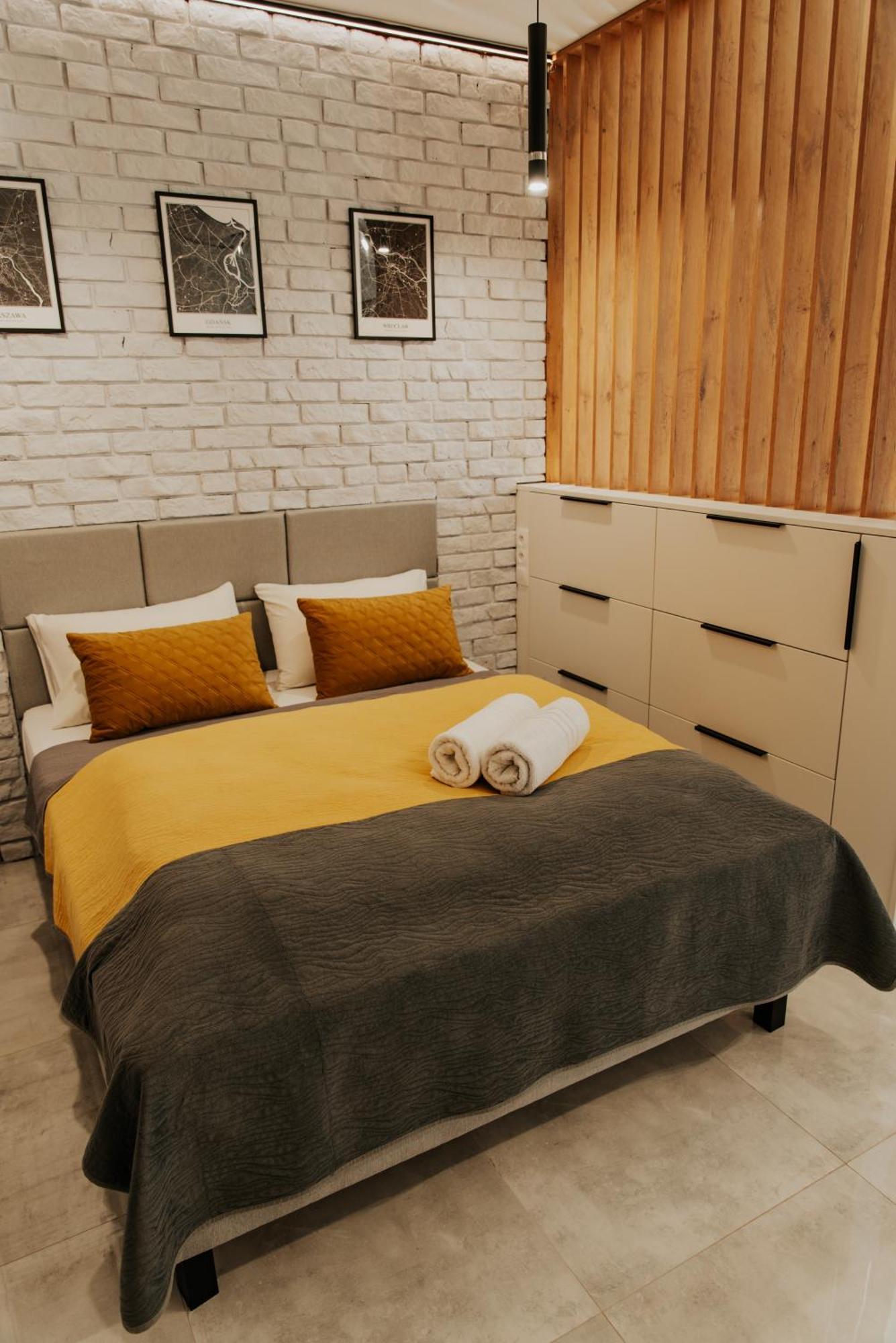 Apartamenty Czestochowa Eu 'Garaz Gratis' Bagian luar foto